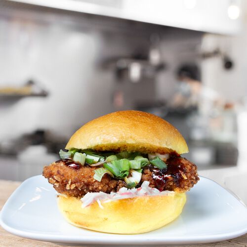 koreanischer Chickenburger von Freddy Schilling in Köln