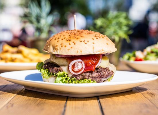 Freddys Burger ab jetzt bei Lieferando!